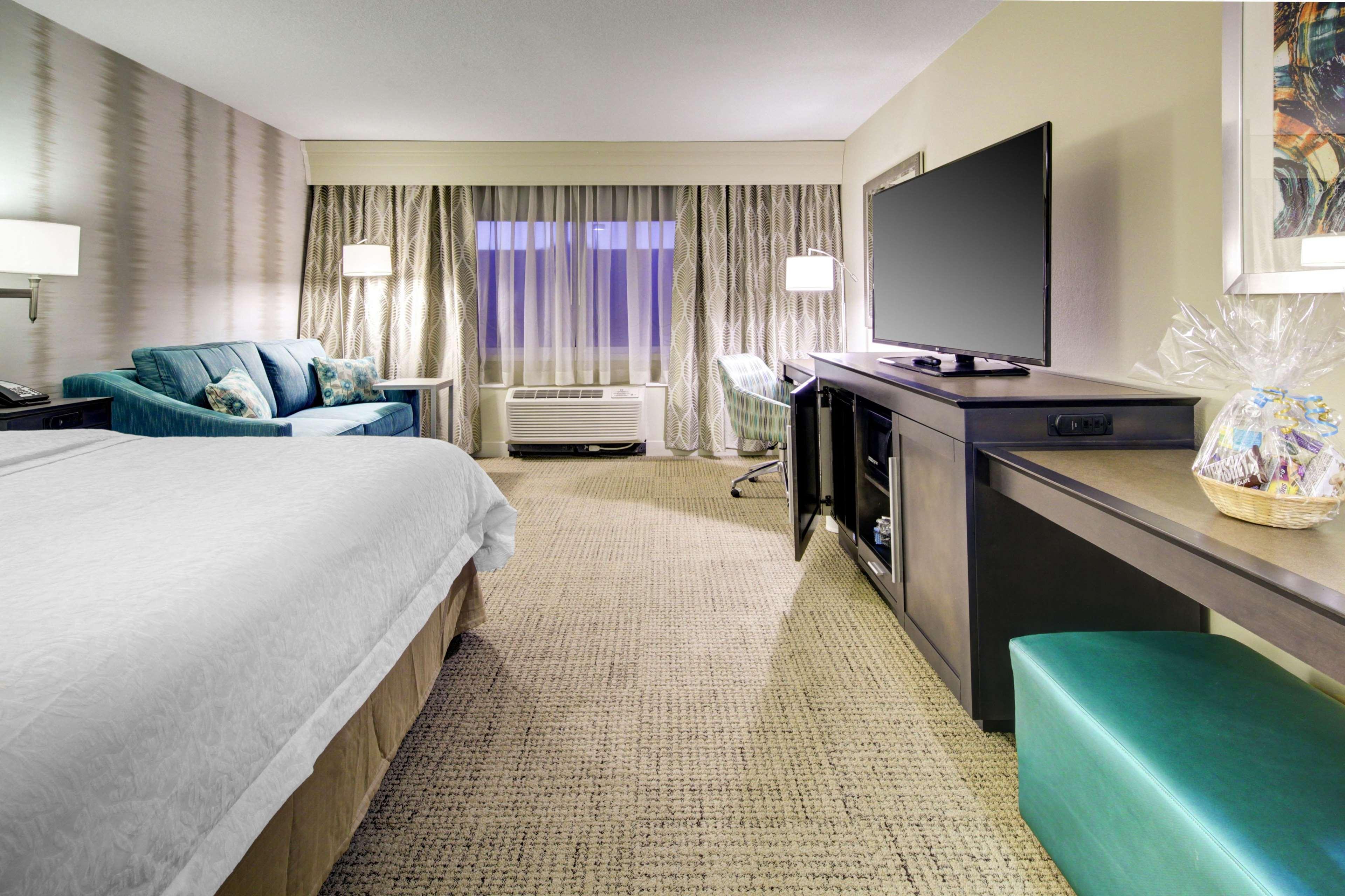 Hampton Inn Pembroke Pines Bagian luar foto