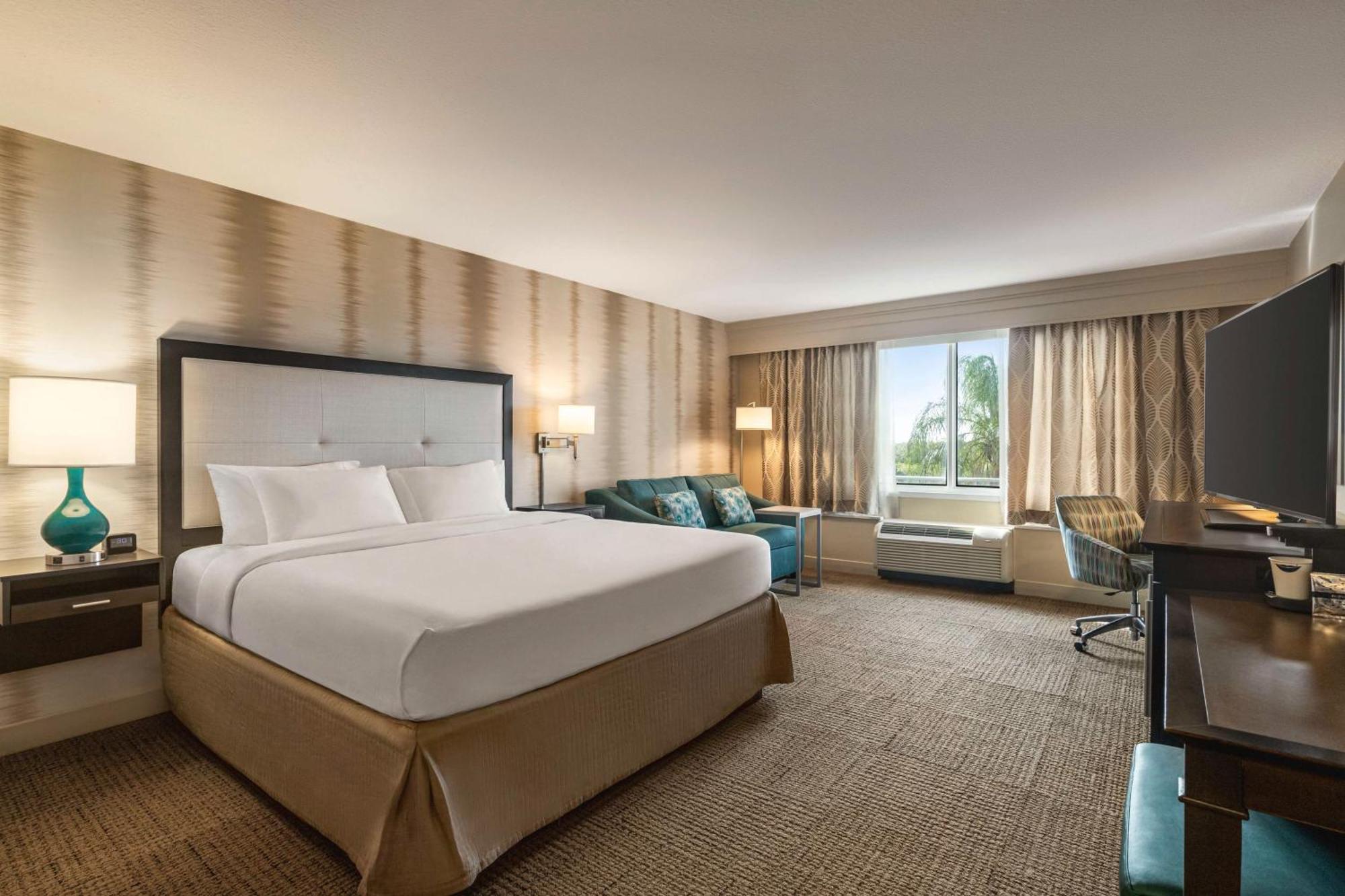 Hampton Inn Pembroke Pines Bagian luar foto