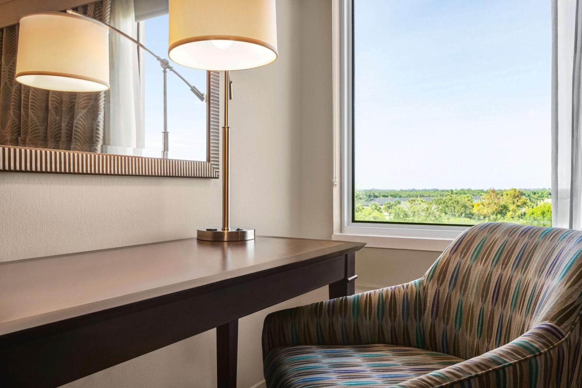 Hampton Inn Pembroke Pines Bagian luar foto